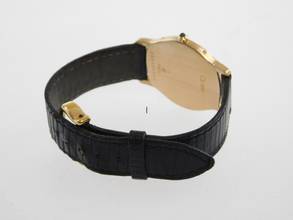 Thumbnail von Cartier 18 Karat Gelbgold Acarde mit original Paris Blatt Medium Handaufzug 27 x 34 mm </h1>