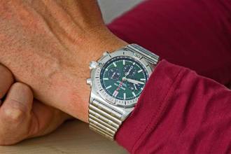Thumbnail von Breitling Chronomat 42 B01 42 Bentley Green im perfekten Fullset