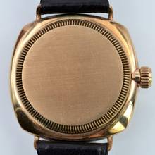 Thumbnail von Rolex Oyster Perpetual Cushion Porcelain California dial yellow gold 9KT 1925's </h1>