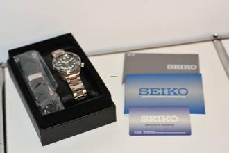 Thumbnail von Seiko Prospex SEA 140th Anniversary Limited Edition Green SPB207J1 </h1>