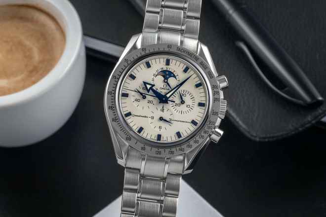  Omega Speedmaster Broad Arrow Chronograph Handaufzug Ref. 3575.20.00 Paper 2001  