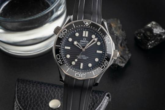  Omega Seamaster Diver 300 M Co-Axial Keramik 210.92.44.20.01.002 B&P 2020  