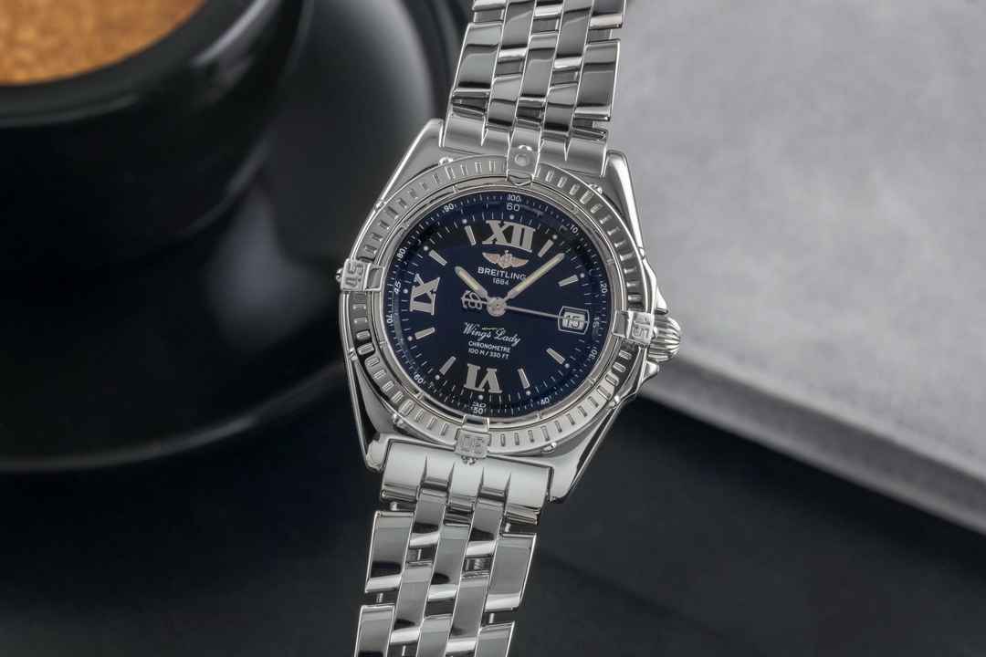  Breitling Wings Lady Black Dial Datum Edelstahl Quarz Ref. A67350 Papiere  