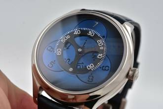 Thumbnail von H.Moser & Cie. Endeavour Flying Hours Funky Blue 1806-0200 Limited Edition 60pcs 18k White Gold </h1>