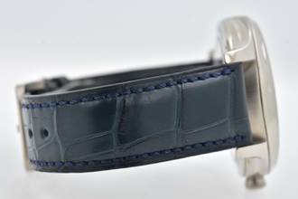 Thumbnail von H.Moser & Cie. Endeavour Flying Hours Funky Blue 1806-0200 Limited Edition 60pcs 18k White Gold </h1>