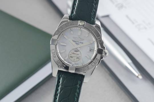  Breitling Galactic 36 MOP Dial Edelstahl Automatik Damenuhr Ref. A37330  