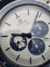 Thumbnail von Omega Speedmaster Professional Moonwatch 'Silver Snoopy Award' 50th Anniversary 310.32.42.50.02.001 Unworn/New Condition Full Set 2-2026
