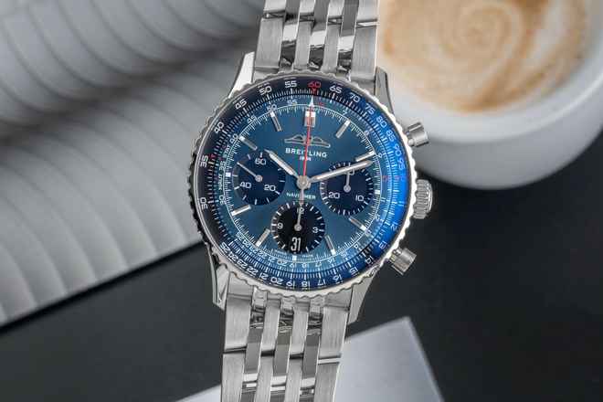  Breitling Navitimer 01 Chronograph 41 Automatik Ref AB0139241C1P1 B&P  