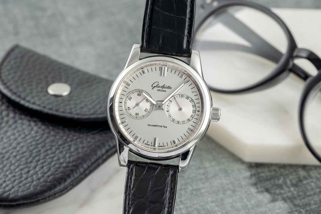  Glashütte Original Senator Zeigerdatum Ref. 1-39-58-02-02-04 Box & Papiere 2013 