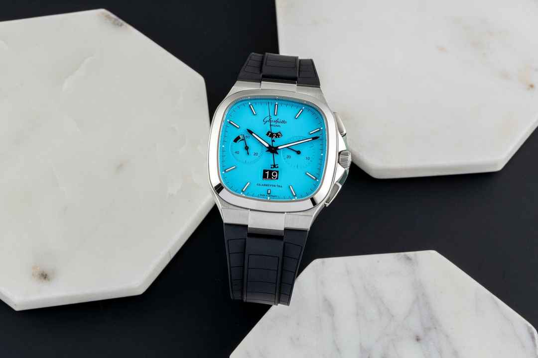  Glashütte Original Seventies Chronograph Panoramadatum Ref. 1-37-02-10-02-63 B&P  