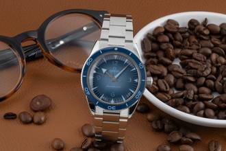 Thumbnail von Omega Seamaster 300 Stahl Automatik Ref. 234.30.41.21.03.002 B&P