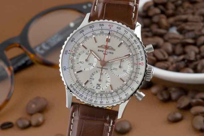  Breitling Navitimer 01 Chronograph 41 Automatik Ref. AB0139211G1P1 B&P  