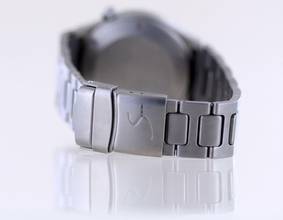 Thumbnail von Sinn 244 Ti Chronometer Crosshair ETA Date Top Tritium 80'000 </h1>