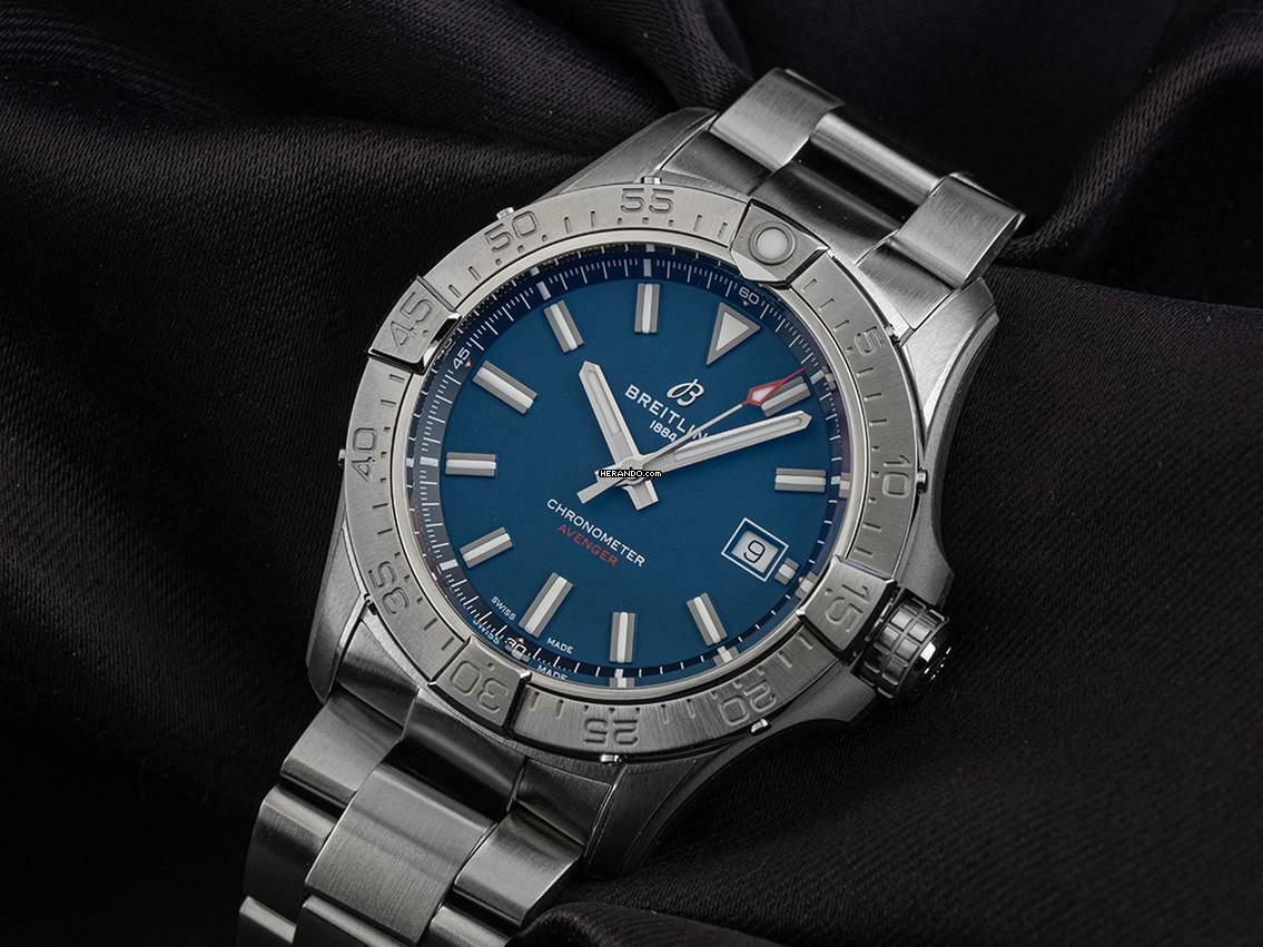  Breitling Avenger Ref.A17328101C1A1 2025 Full Set Ungetragen 