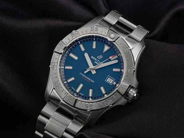  Breitling Avenger Ref.A17328101C1A1 2025 Full Set Ungetragen 