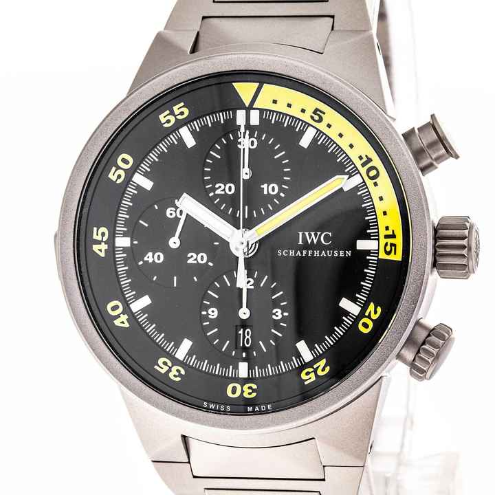  IWC Aquatimer Chronograph 44 – Black – IW372301 – almost Perfect – 2008 Full Set – Service 2025 