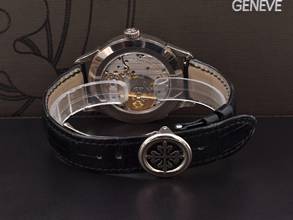 Thumbnail von Patek Philippe World Time 5230g-001 White Gold - Full Set 2019