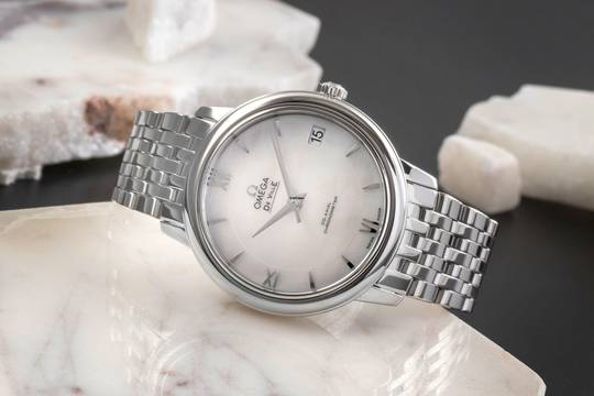  Omega De Ville Prestige Stahl Automatik MOP Dial Damenuhr Ref. 424.10.33.20.05.001  