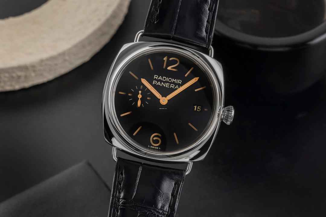  Panerai Radiomir Quaranta Stahl Automatik Herrenuhr Ref. PAM01294 B&P 2023  