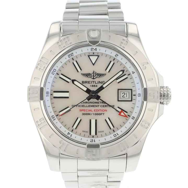  Breitling Avenger II GMT Steel MoP Dial 