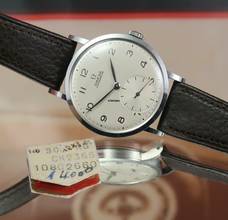 Thumbnail von Omega Mint/NOS Chronometer 2366 in steel with tag & rare dial from the 40's Chronometre