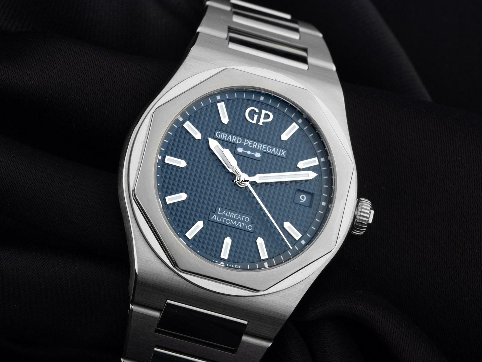  Girard Perregaux Laureato Midnight Blue Ref.81005-11-3460-1CM 2025 Full Set Ungetragen 