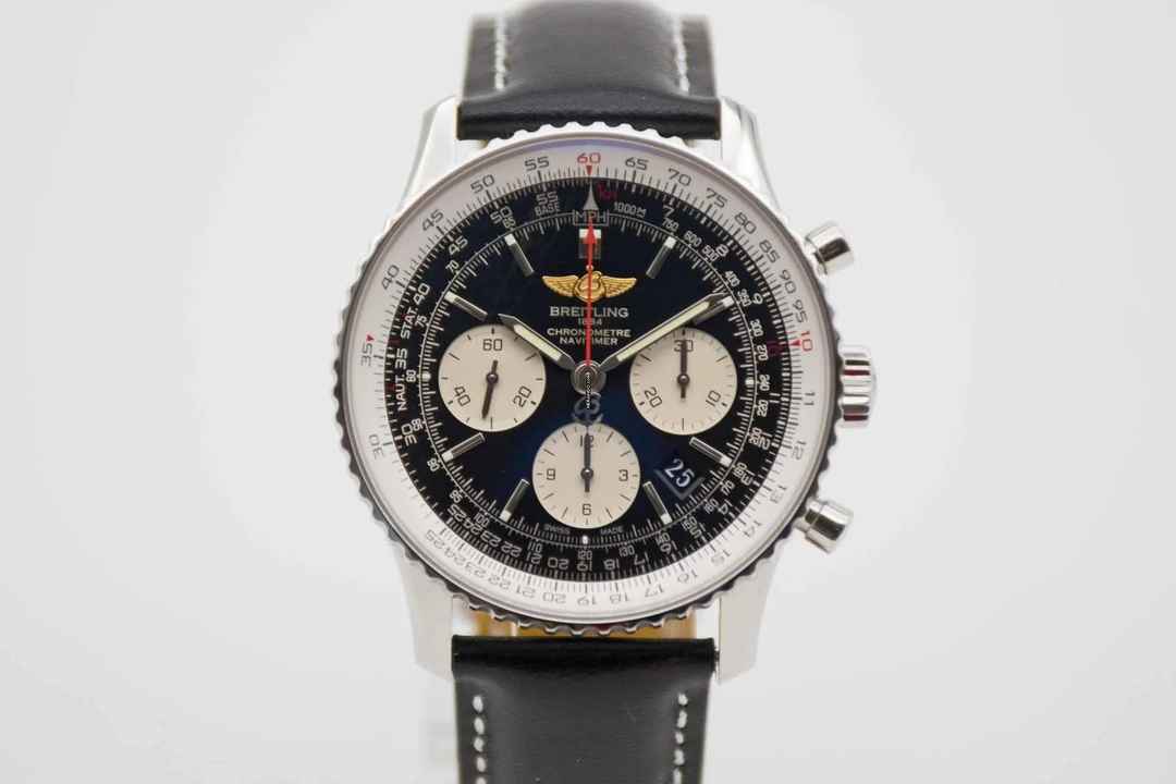  Breitling Navitimer 01 perfektes Fullset mit neuer Revision  