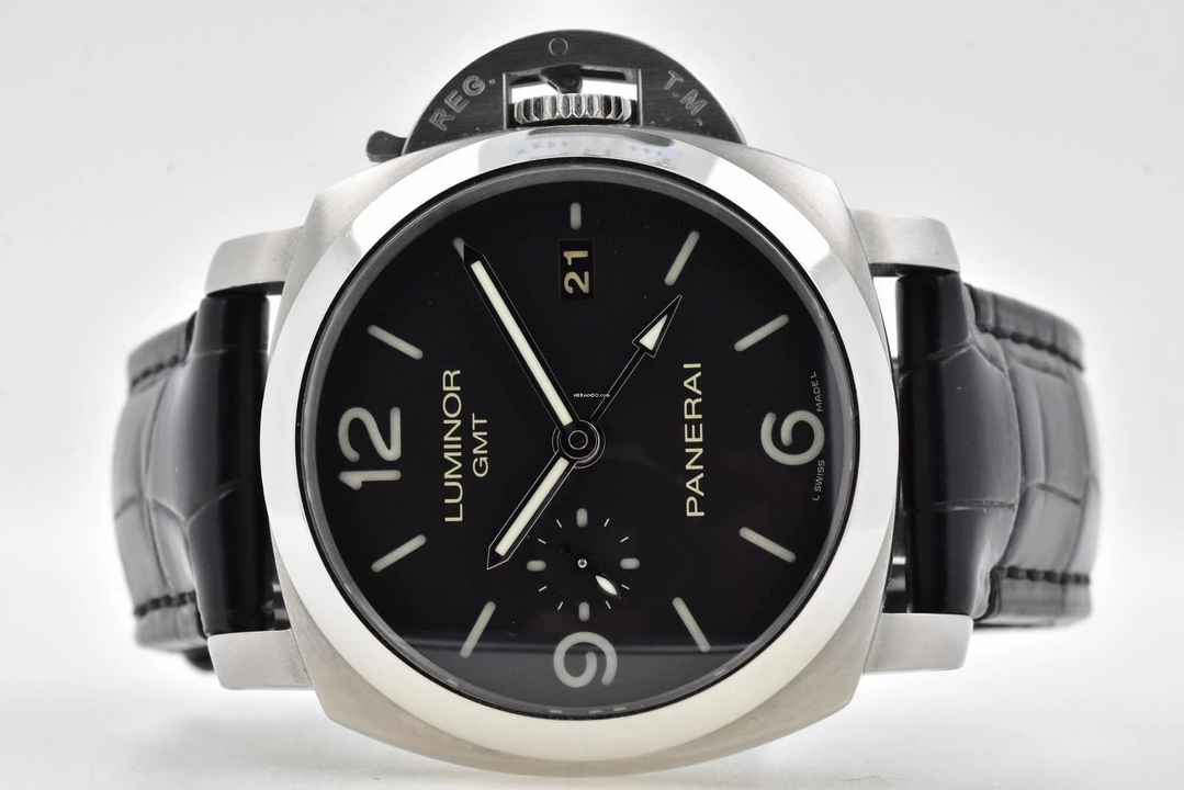  Panerai Luminor 1950 3 Days GMT Automatic Marina 1950 3 Days GMT PAM 320 PAM00320  
