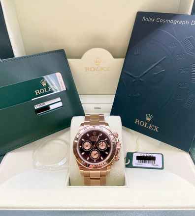  Rolex Daytona Black Dial Rosegold 18Kt. with Box & Papers in Mint condition UNPOLISHED Full set Full links 