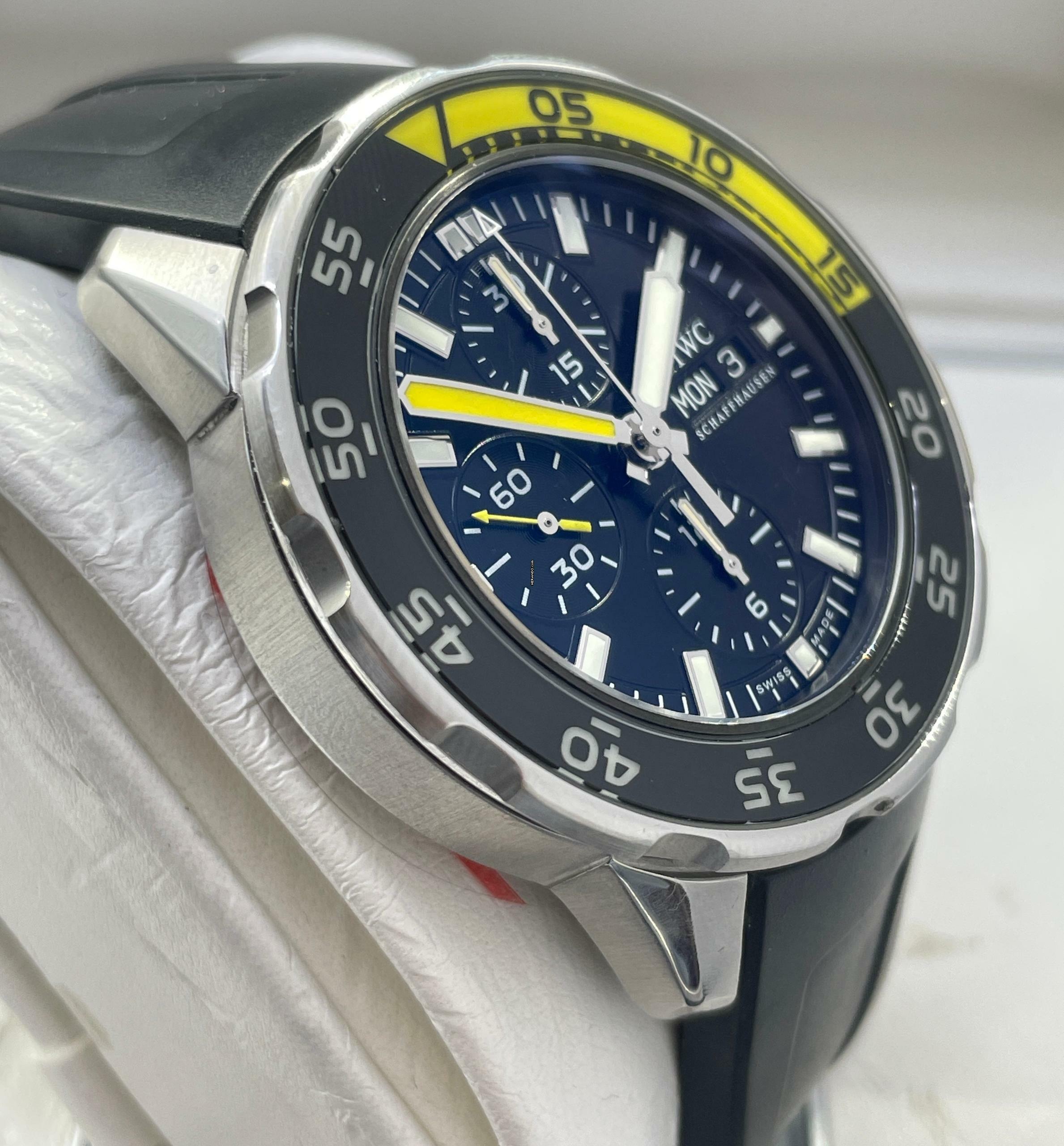 Thumbnail von IWC Aquatimer Chronograph FULL SET WITH BOX AND PAPERS Top condition