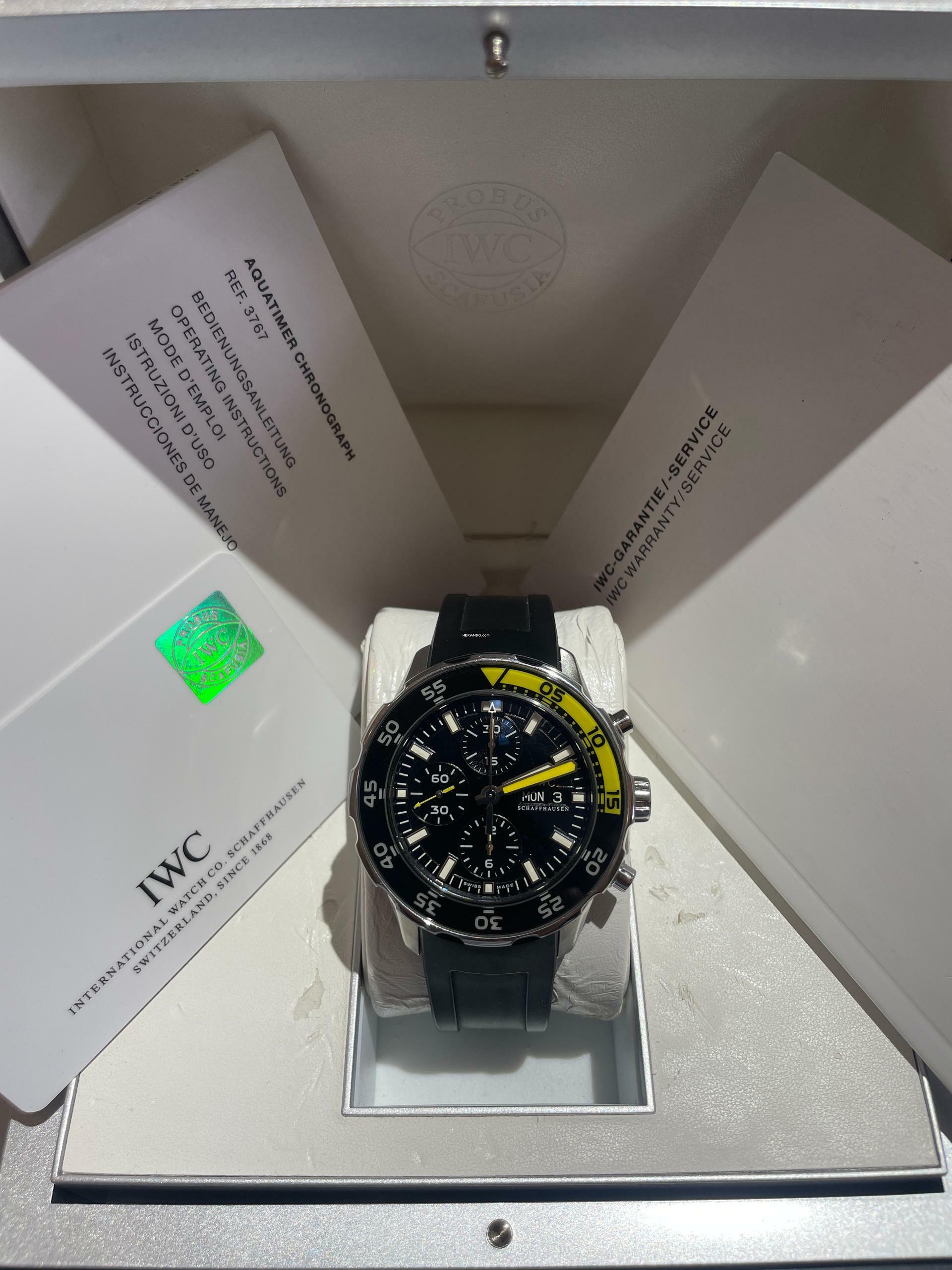 Thumbnail von IWC Aquatimer Chronograph FULL SET WITH BOX AND PAPERS Top condition