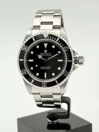  Rolex Submariner (No Date) Swiss Only 2 liner  