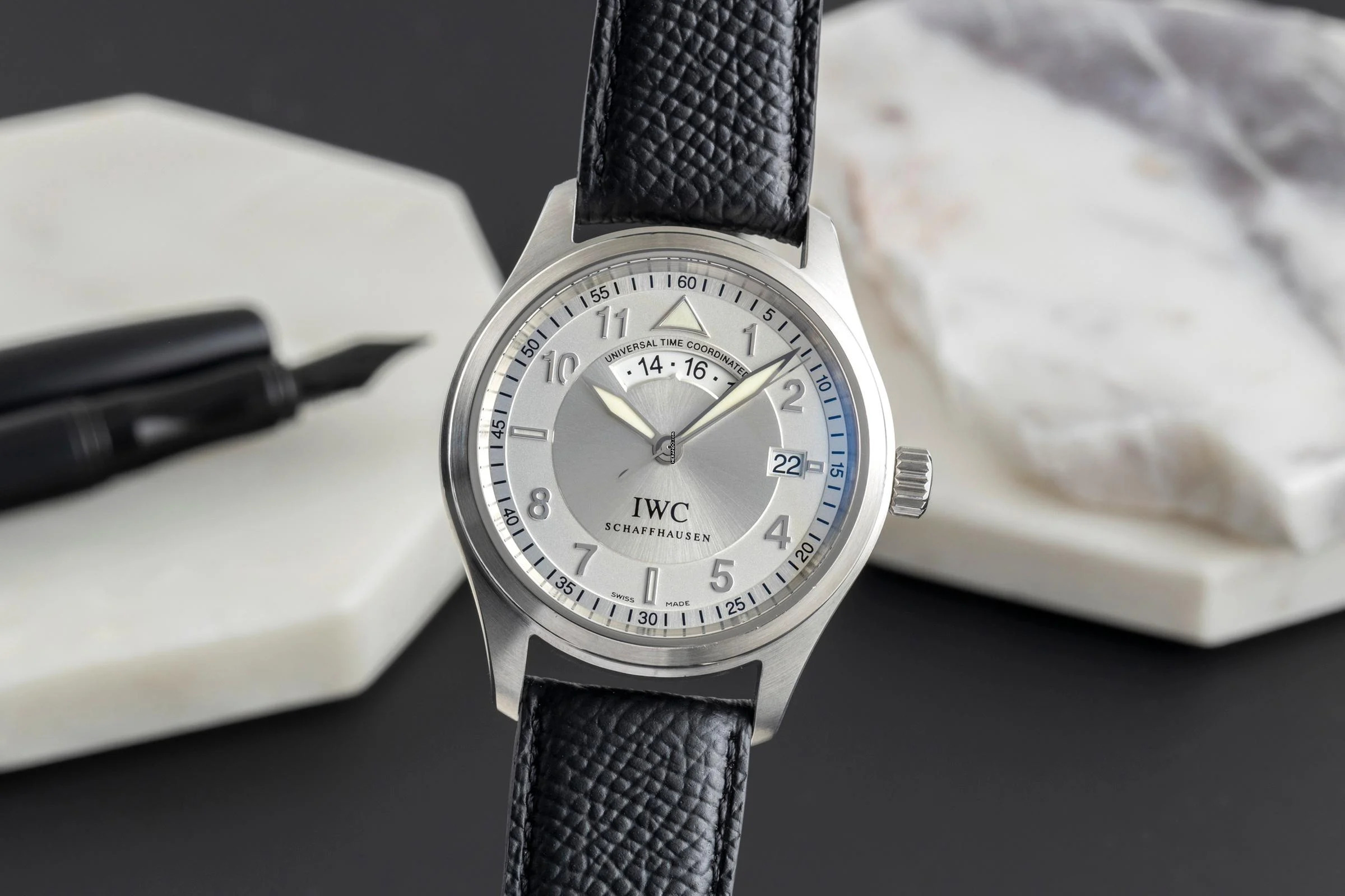 IWC Fliegeruhr Spitfire UTC Edelstahl Automatik Herrenuhr Ref. IW325107