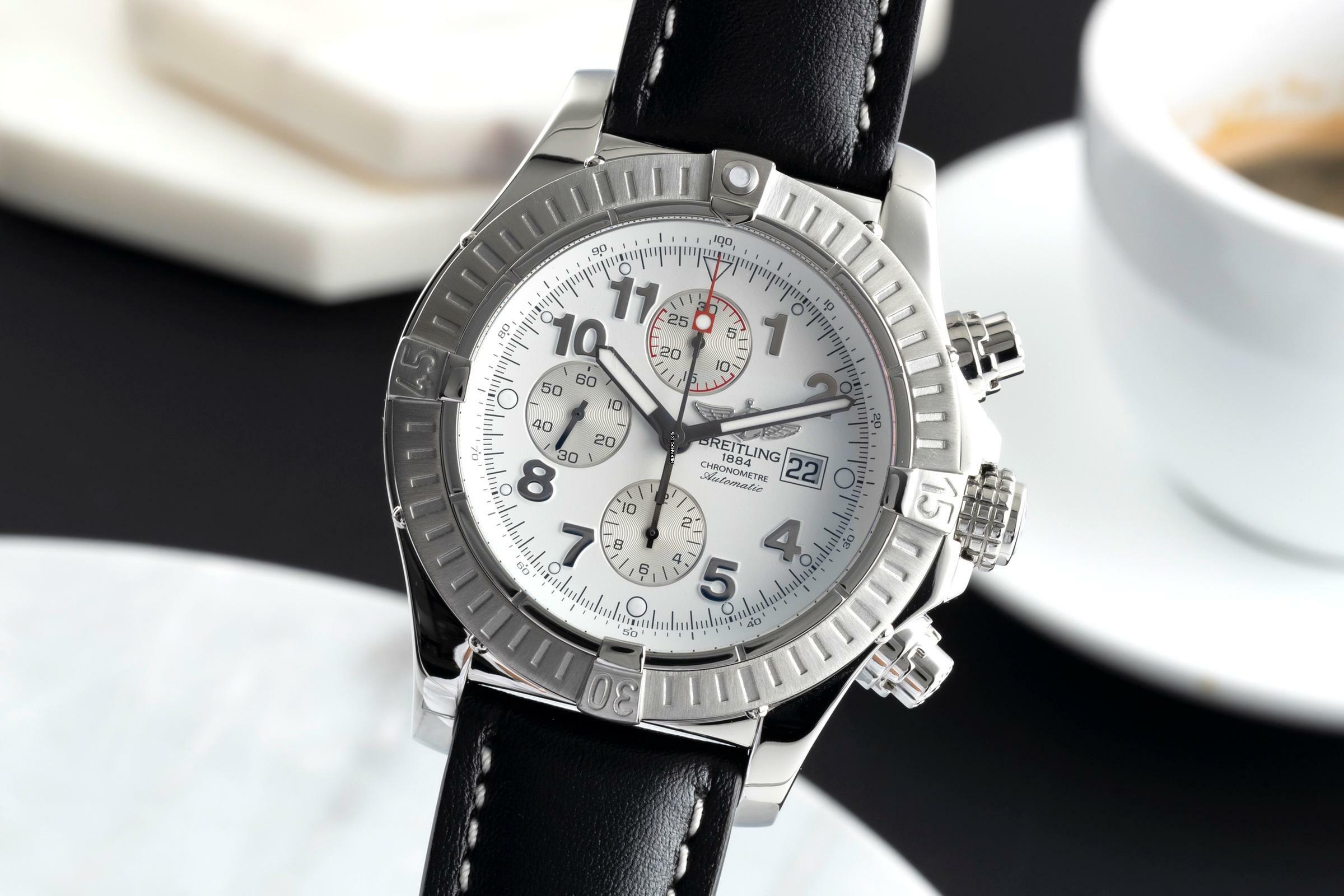 Breitling Super Avenger Chronograph Edelstahl Automatik Ref. A13370 Papiere 2007