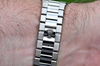 Thumbnail von Rolex Day-Date Oysterquartz very rare Vintage 19019 | Collectors Full Set | white gold