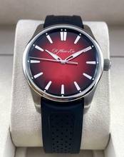 Thumbnail von H.Moser & Cie. Pioneer Centre Seconds Swiss Mad Red Full set with box and papers top condition year 2022
