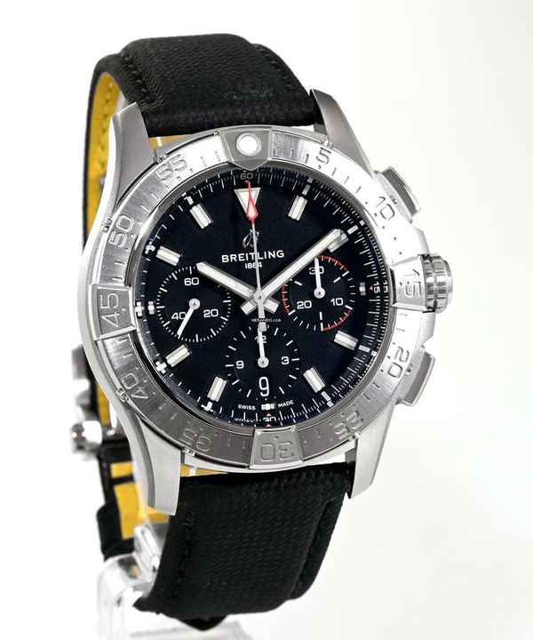  Breitling Avenger B01 Chronograph 42 Ref. AB0146101B1X1  