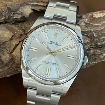  Rolex Oyster Perpetual 41 UNGETRAGEN - FULLSET 2025 - Ref. 124300  