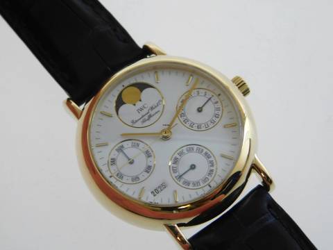  IWC Portofino 18 Karat Gelbgold Portofino Perpetual Calendar Herrenuhr 35mm im Top Zustand Neuzustand Traumuhr  