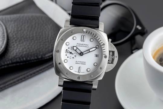  Panerai Submersible Edelstahl Automatik Herrenuhr Ref. PAM01223 B&P 2022 