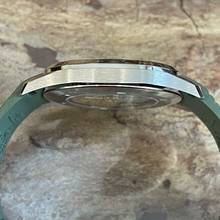 Thumbnail von Patek Philippe Aquanaut Aquanaut Green - FULLSET 2019 - UNGETRAGEN - Ref. 5168G-010