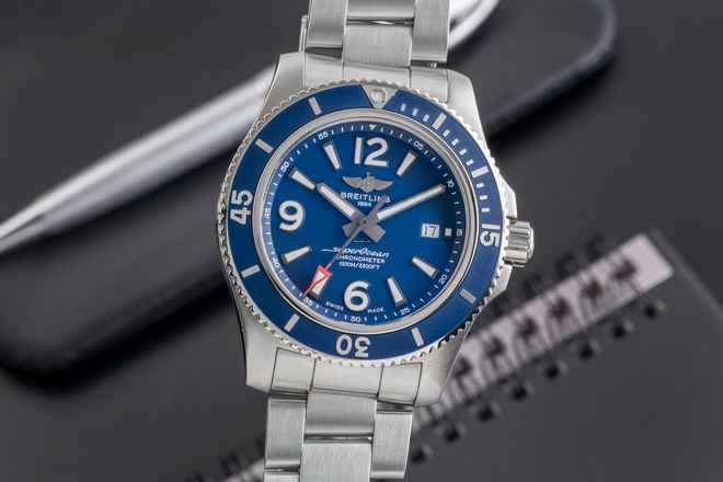  Breitling Superocean Stahl Automatik Herrenuhr Ref. A17367D81C1A2 Papiere 2021 