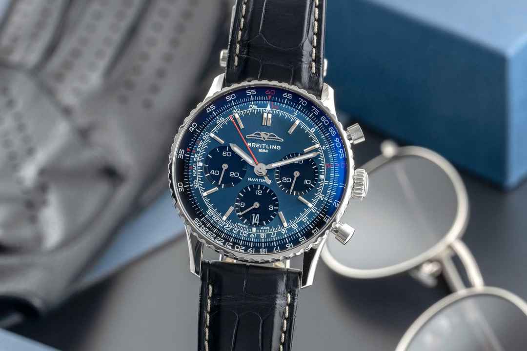  Breitling Navitimer 01 Chronograph 41 Automatik Ref AB0139241C1P1 B&P 