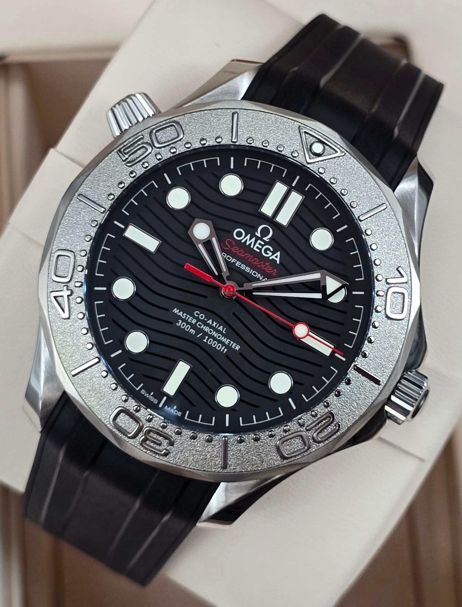 Omega Seamaster Diver 300 M 'Nekton' 210.32.42.20.01.002 Master Chronometer Diver Like New Full Set 5/2025
