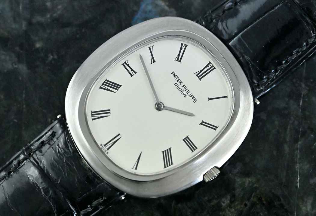  Patek Philippe Ellipse d'Or 3589 | white gold | Caliber 28-255 