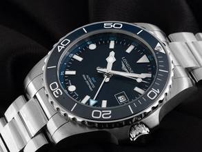 Thumbnail von Longines HydroConquest GMT Ref.L3.790.4.96.6 2025 Full Set Ungetragen