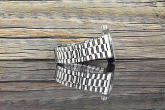 Thumbnail von Omega Genève Dynamic Automatic 5200.50.00 Black Tritium Vintage Military