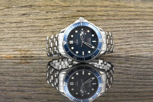  Omega Seamaster Diver 300 M 41MM James Bond - Quarz - Blue Wave Dial 2013 