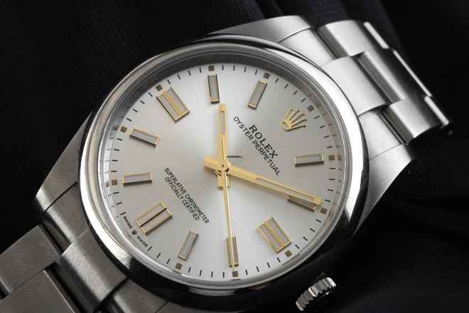  Rolex Oyster Perpetual Ref.134300 2025 Full Set Ungetragen 