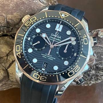  Omega Seamaster Diver 300 M Seamaster Diver Chrono Sedna Gold - FULLSET 2021 - Ref. 21022445101001 